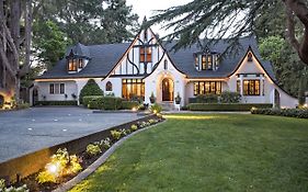 Candlelight Inn Napa Valley